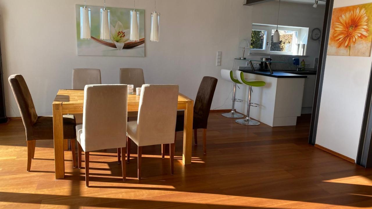 Fewo Luxus Wohnung Im Eigenen Ferienhaus, 120 Qm, Naehe Regensburg Mit Balkon, Terrasse & Garten, Gute Zuganbindung Laber Dış mekan fotoğraf